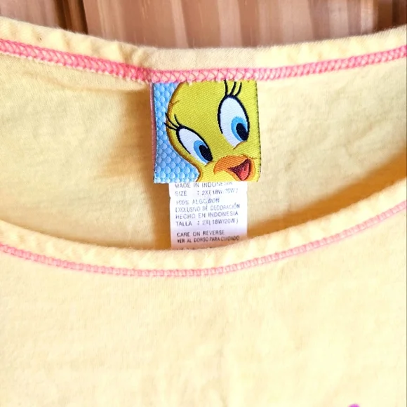 Branded Vintage Tweety Bird Women's 2x Shirt - Picture 3 of 5